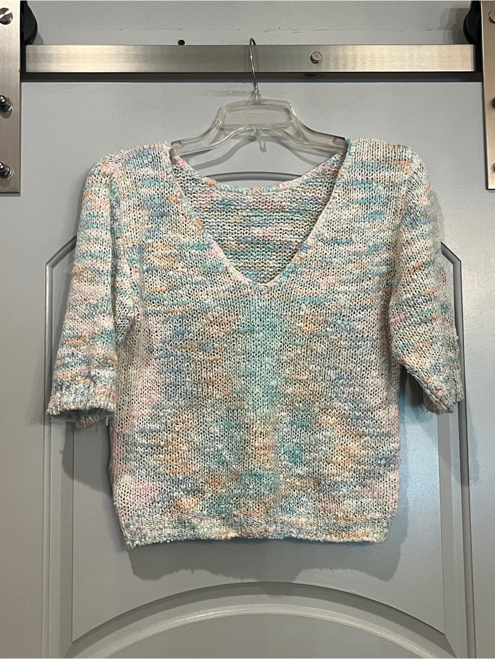 Vintage Soft Pastel V-Neck Short-Sleeve nubby Sweater. Slightly cropped